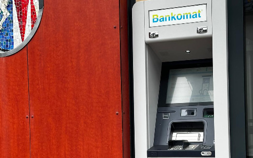 „Bankomat in Betrieb. Bargeldbehebungen ab sofort möglich.“