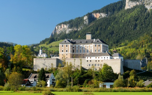SAISONSTART: Museum Schloss Trautenfels ...