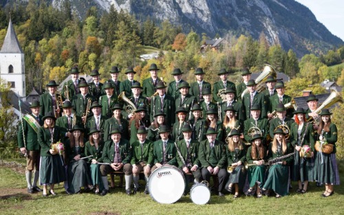 Weckruf der Trachtenmusikkapelle Pürgg Teil 1 in ...