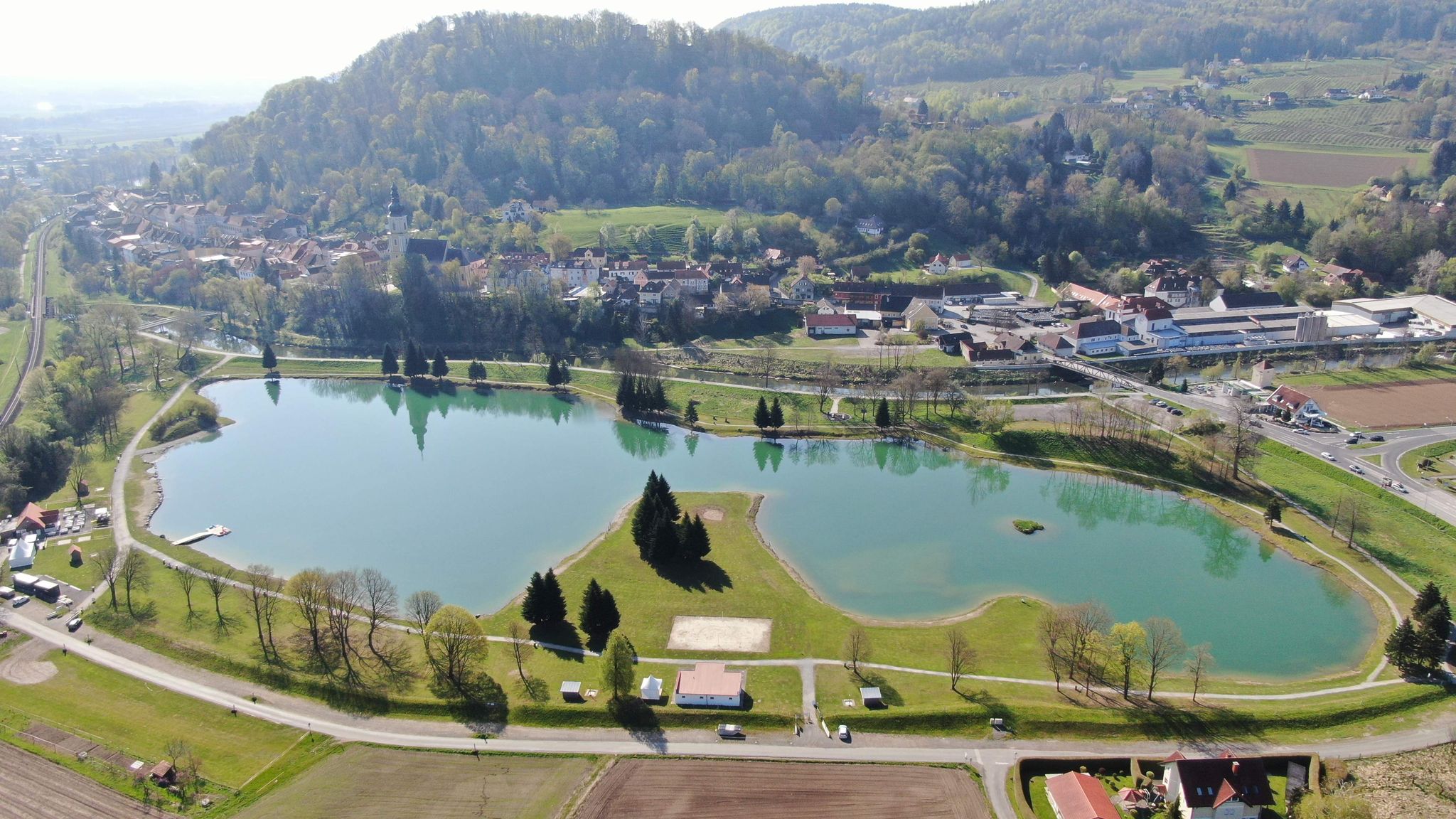 Sperre des Spielplatzes am Badesee