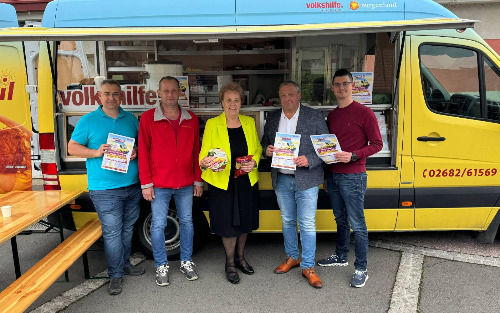 Sonnenmobil der Volkshilfe Burgenland - Würstelverkauf