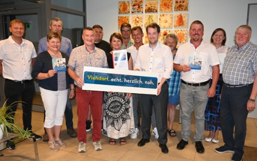 Gemeinde präsentiert Leitbild: „Viehdorf. echt. herzlich. nah.“