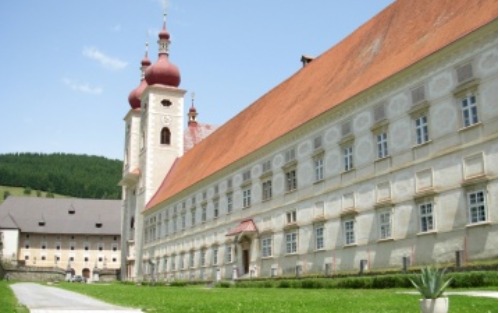 Adventmarkt der Pfarre St. Lambrecht