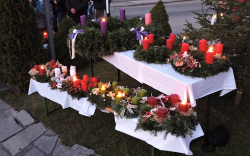 Predlitzer Adventzauber mit Adventkranz-segnung