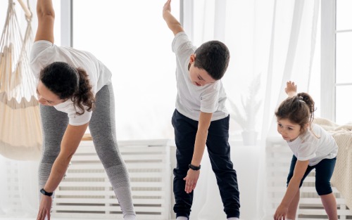 Eltern-Kind-Yoga mit Birgit