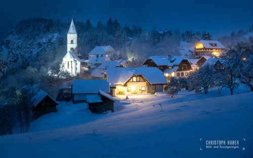 Hl. Messe mit den Sternsingern ... Hl. Messe mit den Sternsingern ...