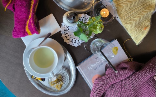 Gemeinsam Stricken und Häkeln