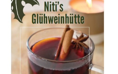 19.12.2025 Niti's Glühweinhütte, vor der Kreischberghalle