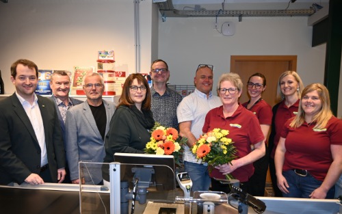 DORFLADEN Viehdorf eröffnet