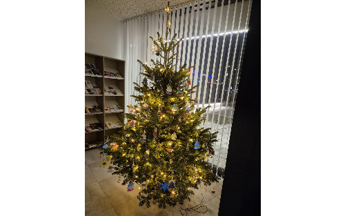 Baumschmuck für unseren Christbaum am Gemeindeamt