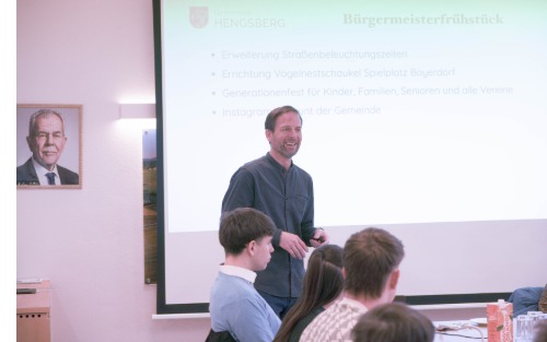 Bürgermeisterfrühstück mit Jugendlichen Bürgermeisterfrühstück mit Jugendlichen