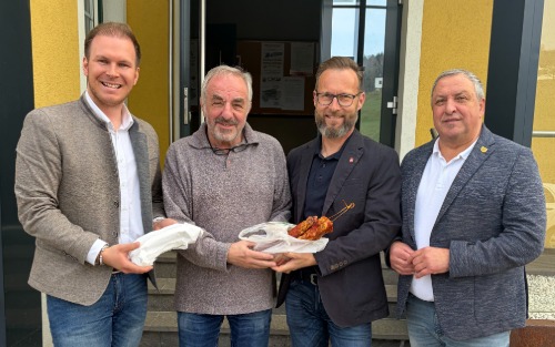 Kaiserfleisch und Knoblauchwurst Schnapsen des ÖKB Minihof-Liebau