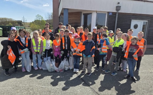 Fllurreinigung der Volksschulkinder