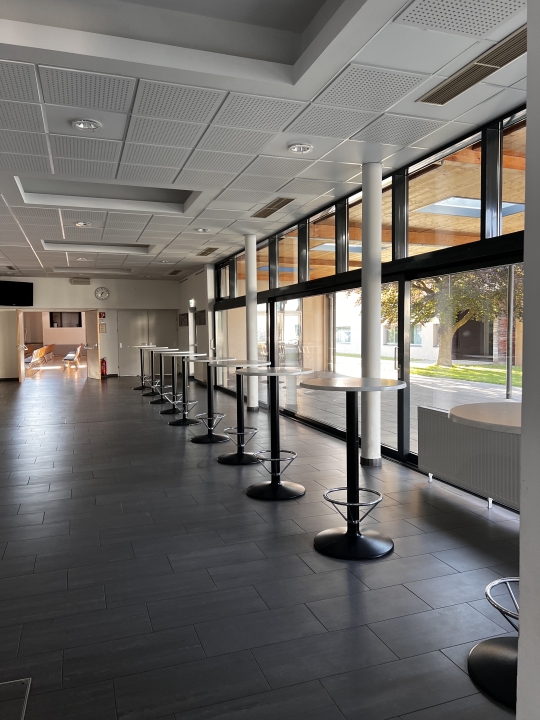 Foyer Stehtische