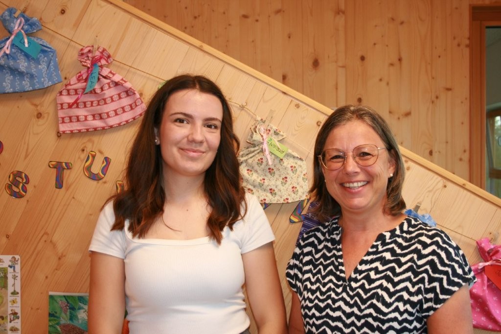 Betreuerin Mia Pocrnja und P&auml;dagogin Andrea S&ouml;lkner 