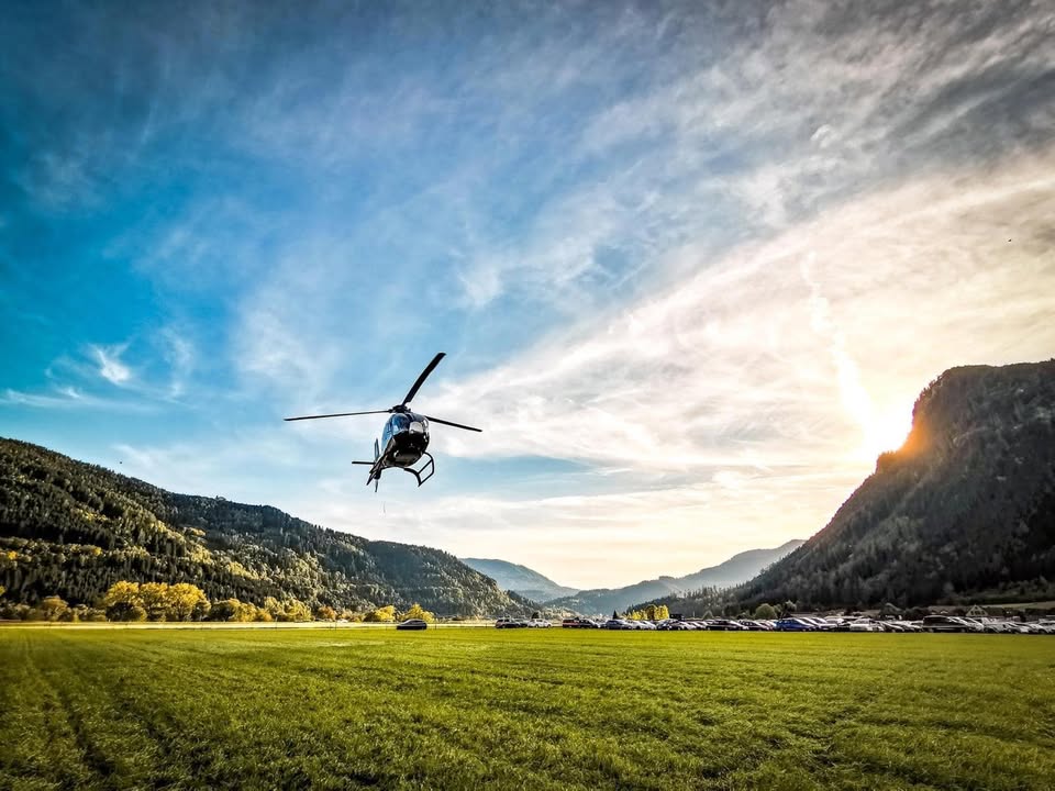 Habt ihr Scheifling und unsere Umgebung schon von oben gesehen? 😁 @Helicopter Tours Austria bietet heute Hubschrauber-R…