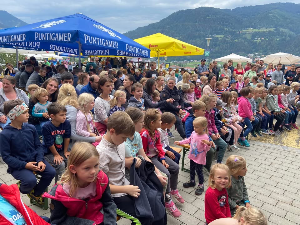 Rätselhaft, unfassbar und magisch - die Kinderzaubershow von Martin Haderer 🪄🤩 danke für die vielen strahlenden Kindera…