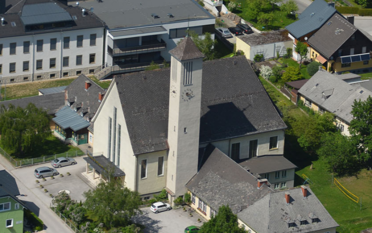 Messfeier in der röm.-kath. Pfarrkirche Stainach, anschließend Sonntagstreff