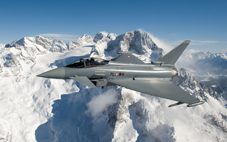 Behördeninformation - Überschalltraining Eurofighter im November 2026